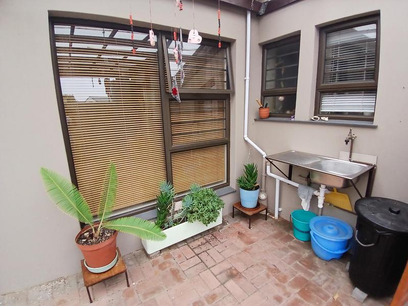 3 Bedroom Property for Sale in Stilbaai Wes Western Cape